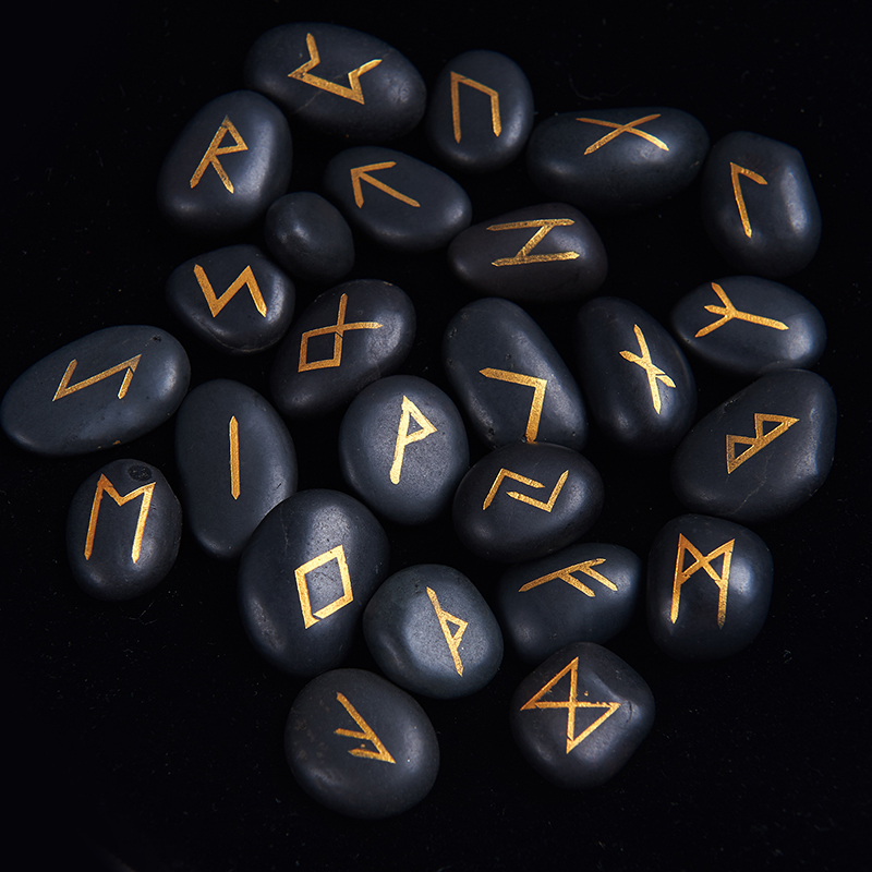 如尼石卢恩石符石如恩石如尼石卢恩字母Runes