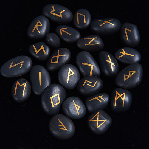 如尼石卢恩石符石如恩石如尼石卢恩字母Runes