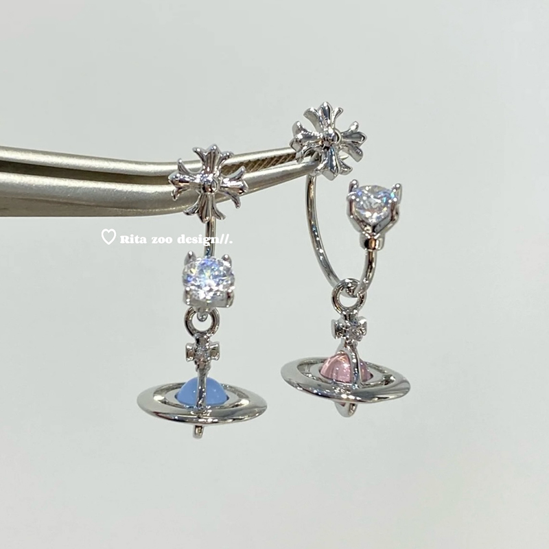 进入星球轨道！土星耳骨马蹄环