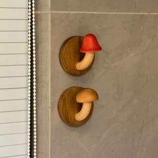蘑菇挂钩免打孔无痕粘钩北欧风实木质可爱厨房宿舍门后玄关衣帽钩