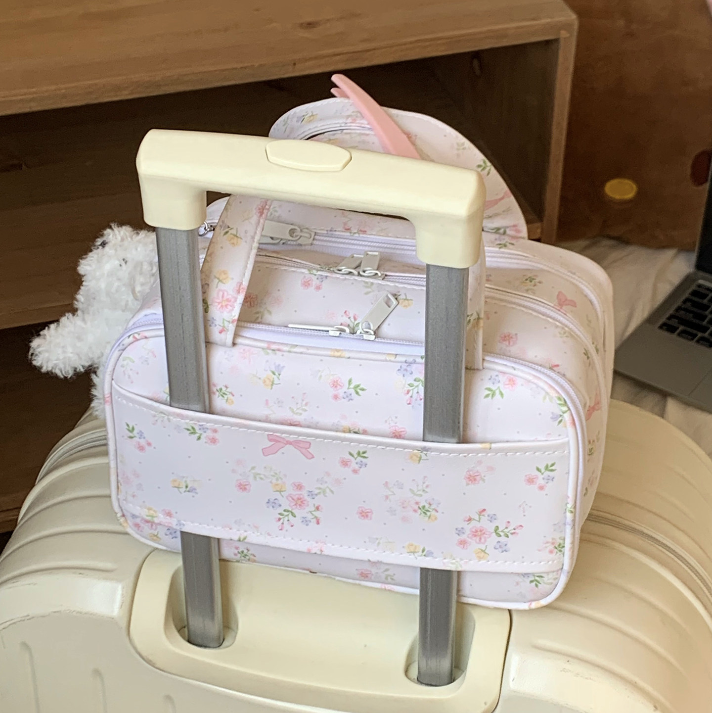 碎花蝴蝶结化妆包女大容量分区旅行便携化妆品包收纳包可套行李箱图片