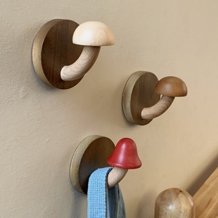 实木挂钩免打孔门挂衣钩墙面上可爱蘑菇木质挂衣架创意衣帽钩粘钩