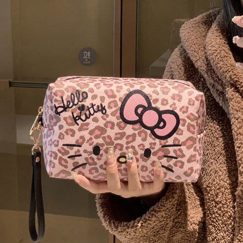 粉色豹纹KT猫化妆包大容量女旅行外出化妆品收纳洗漱包可爱便携包