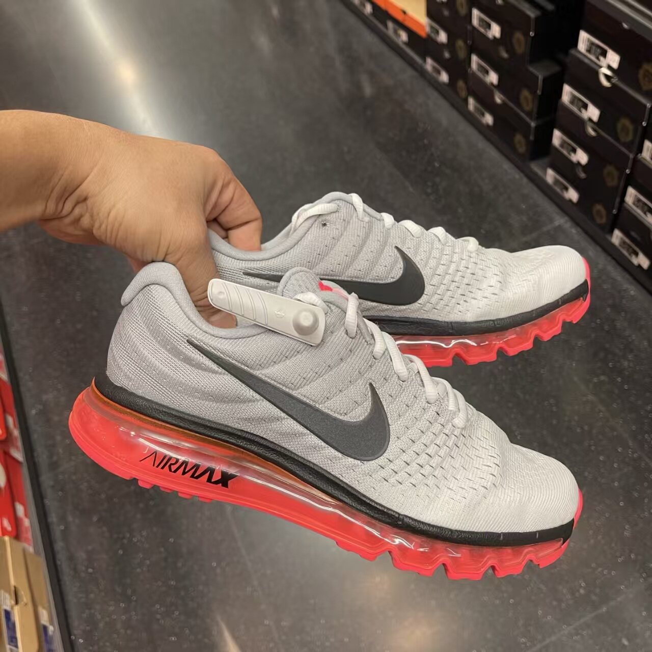 耐克 Nike AIR MAX 2017 男子全掌气垫缓震休闲跑步鞋 849559-106