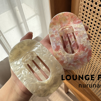 高级感气质扁平醋酸抓夹