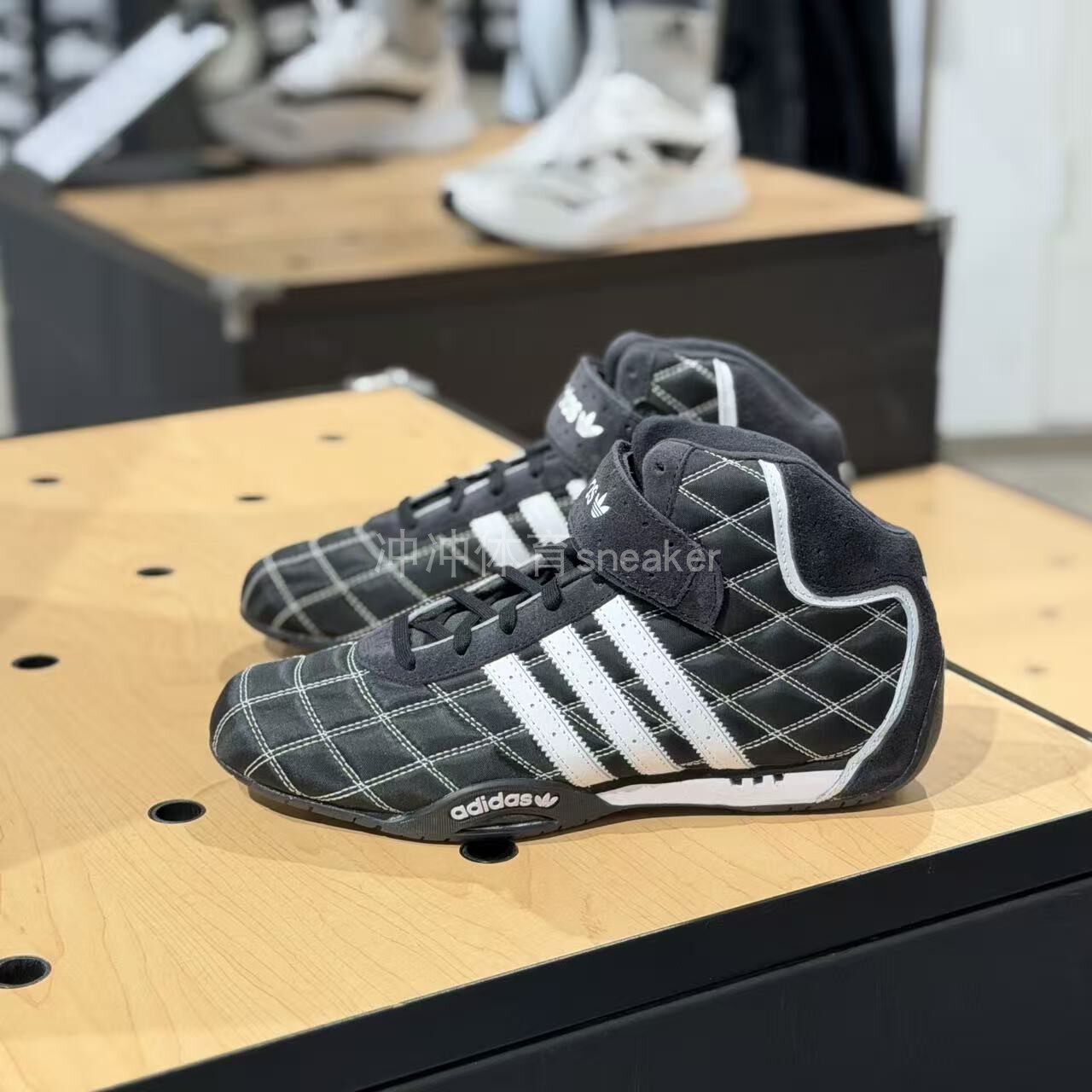 ADIDAS阿迪达斯正品 ADI RACER 运动休闲高帮训练鞋 JH8733