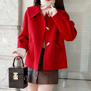 红色毛呢外套女装冬季加厚新款时尚洋气牛角扣小个子呢子短款大衣