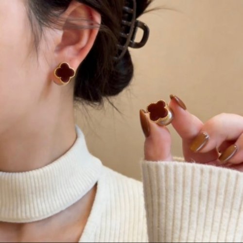 18K金红色四叶草幸运草耳钉耳环