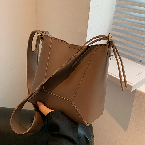 Сумка через плечо, универсальная сумка на одно плечо, коллекция 2023