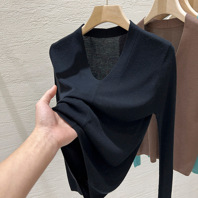 V领内搭高弹柔软针织打底衫