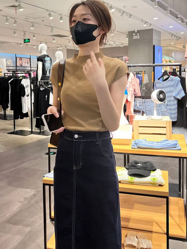 冰丝薄款短袖修身T恤针织衫