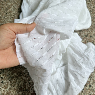 布裙子童装 全棉纯白布料 衬衫 纱罗镂空剪花提竖条点 面料 休闲女装