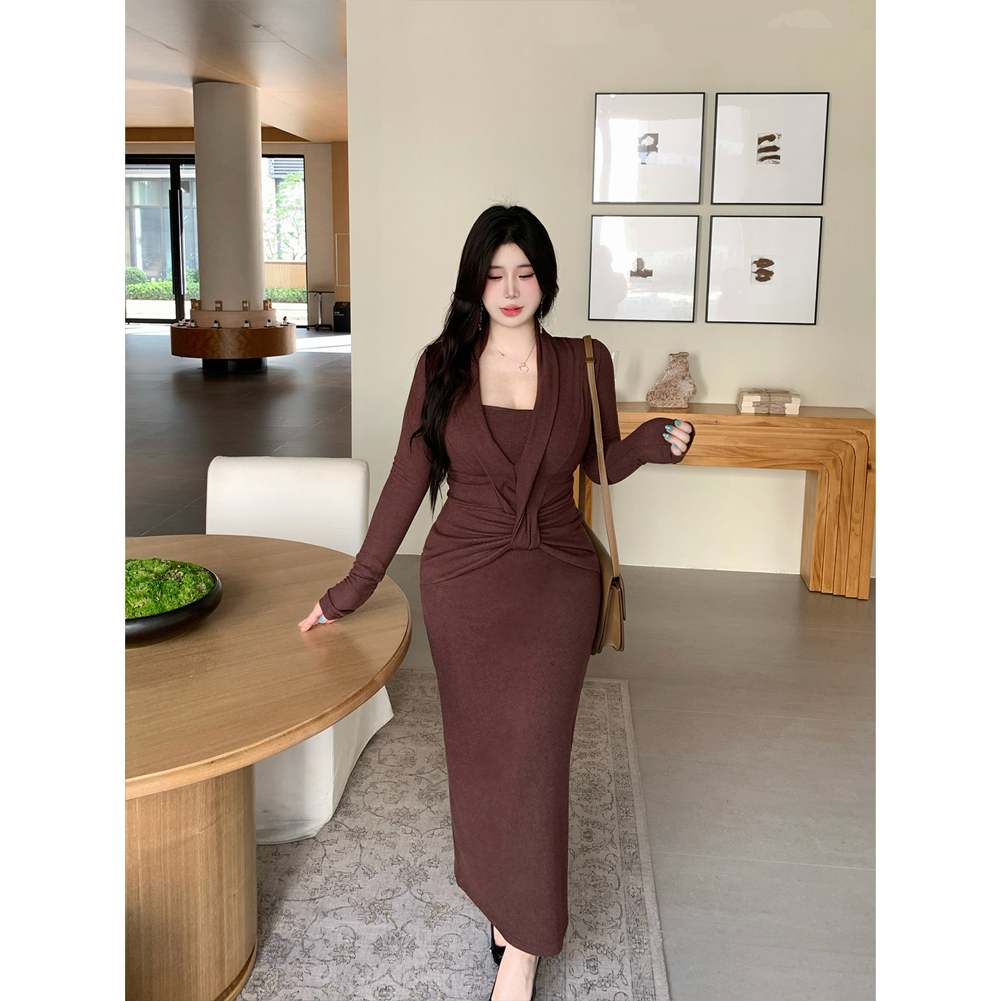 Bbabes【微醺晚宴】大码设计感御姐风扭结V领高腰包臀修身长裙冬,女装/女士精品,大码连衣裙,淘宝优惠券,粉丝福利购,淘宝优惠卷