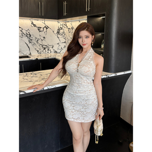 纯欲性感蕾丝提花设计挂脖收腰显瘦包臀裙 大码 Babes 南洋旧梦