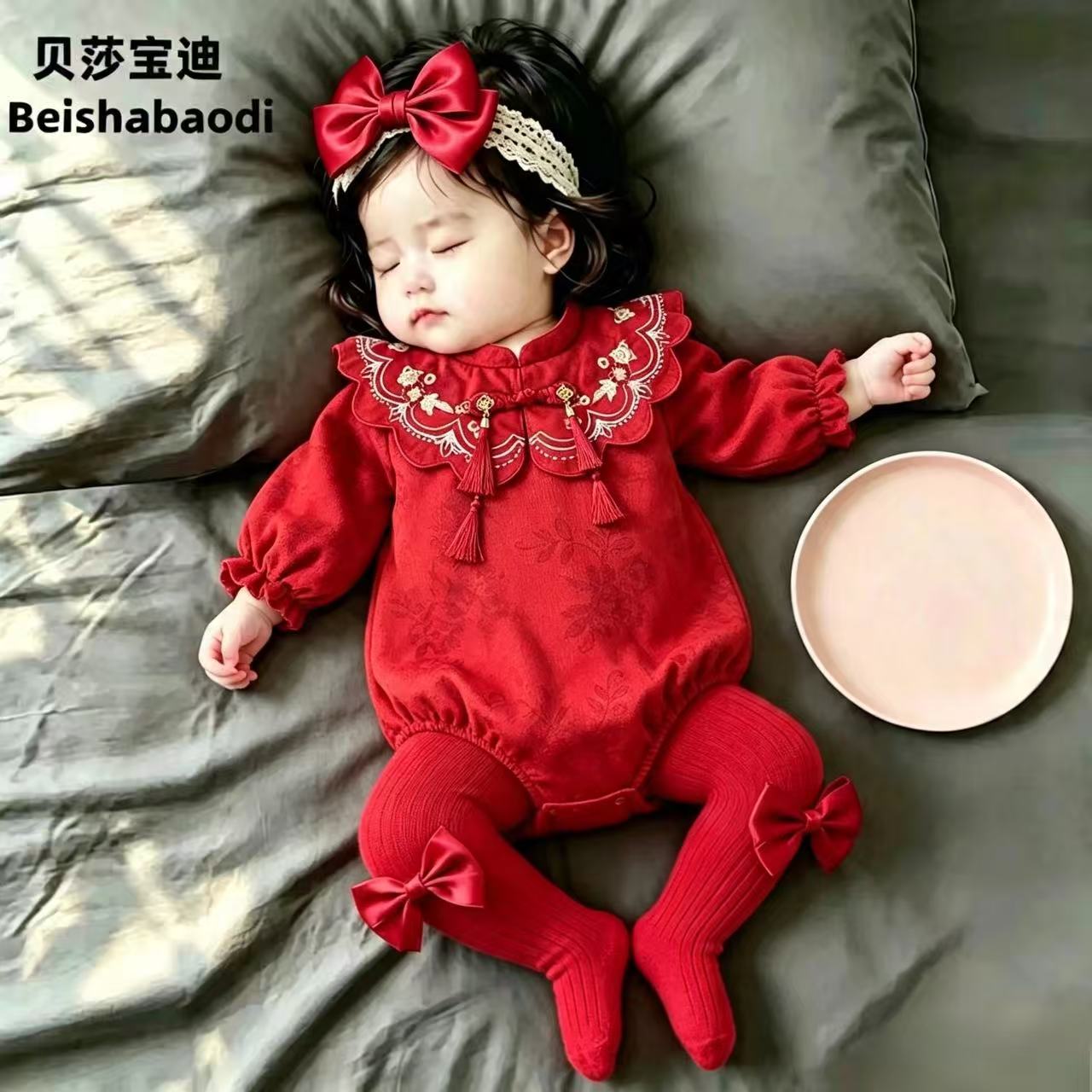 英国红色中式女宝宝连体衣春秋新生儿满月百天周岁礼服哈衣爬服