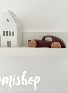 北欧瑞典同步发售实木小汽车摆件