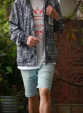 可收纳帽胶印标花色轻软防雨绸外套男式720A24MCEL有大码0.4KG