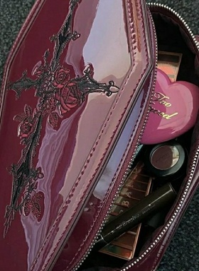 恋物制造·dollskill包哥特朋克红色漆皮刺绣