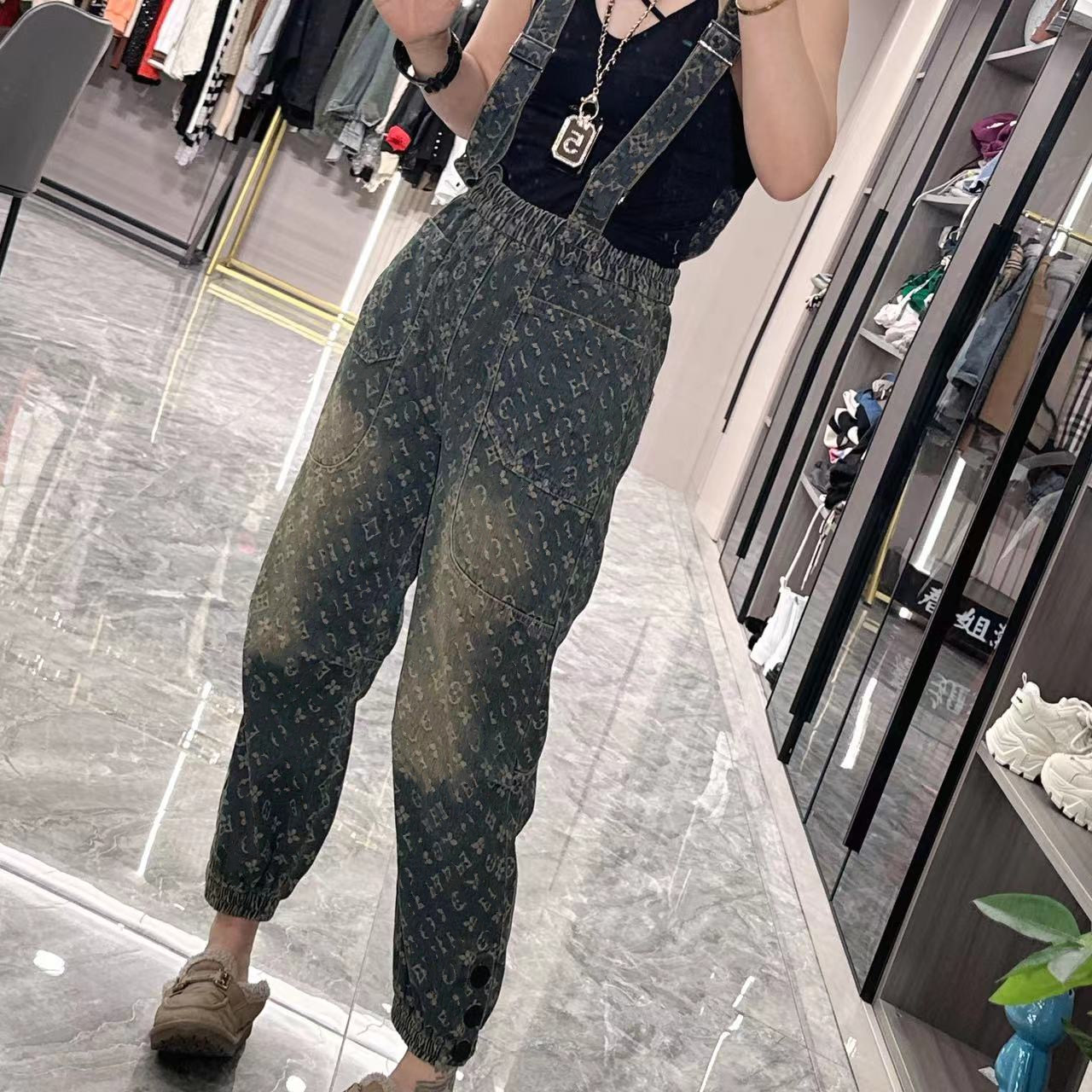 春姐精选：时尚休闲女款印花牛仔牛仔裤