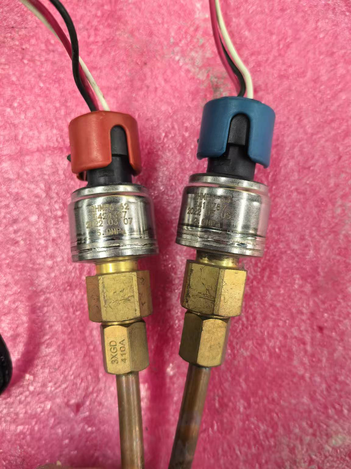 中央空调传感器.高压2HMP6-62.低压2HMP6-63拆机件