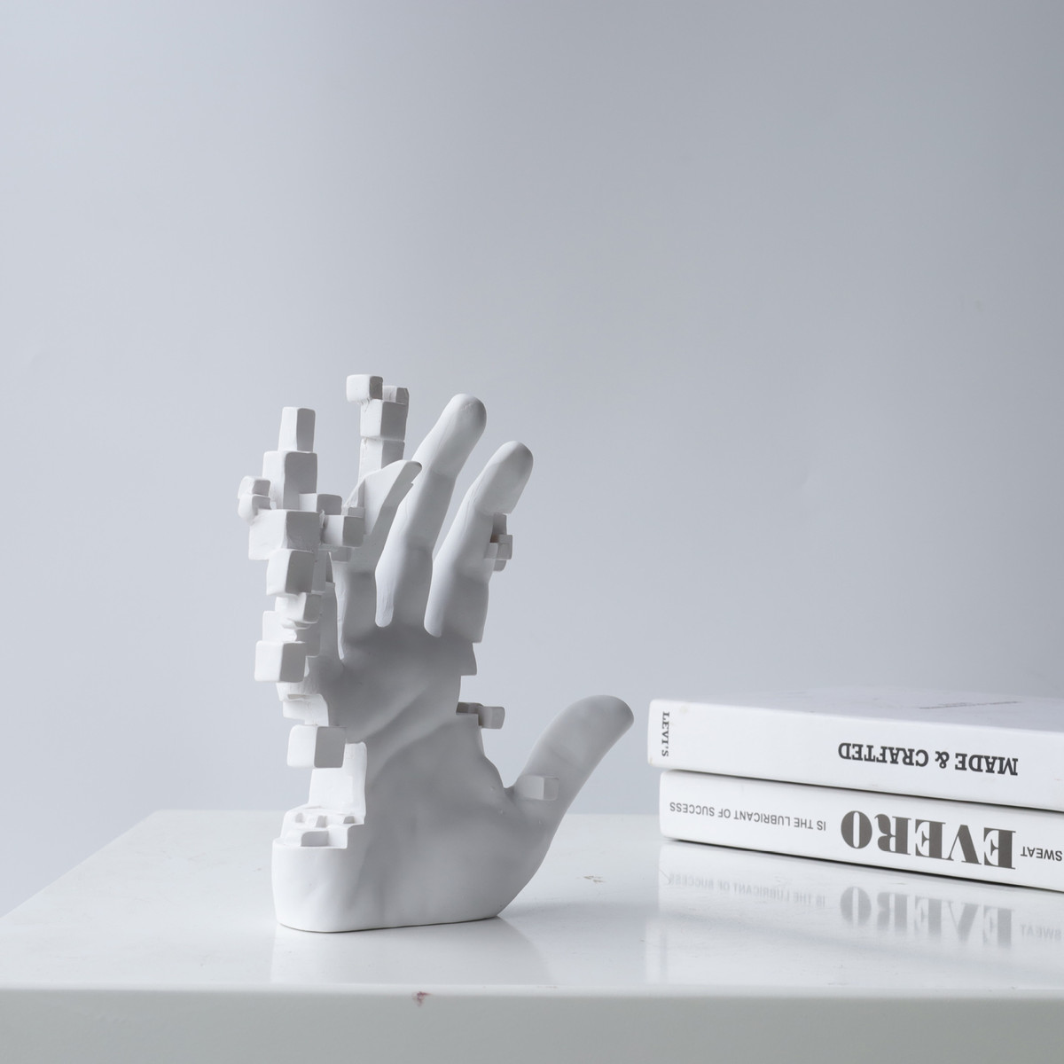 后现代玄关装饰样板间直播工作室电视柜家居工艺品马赛克手掌摆件