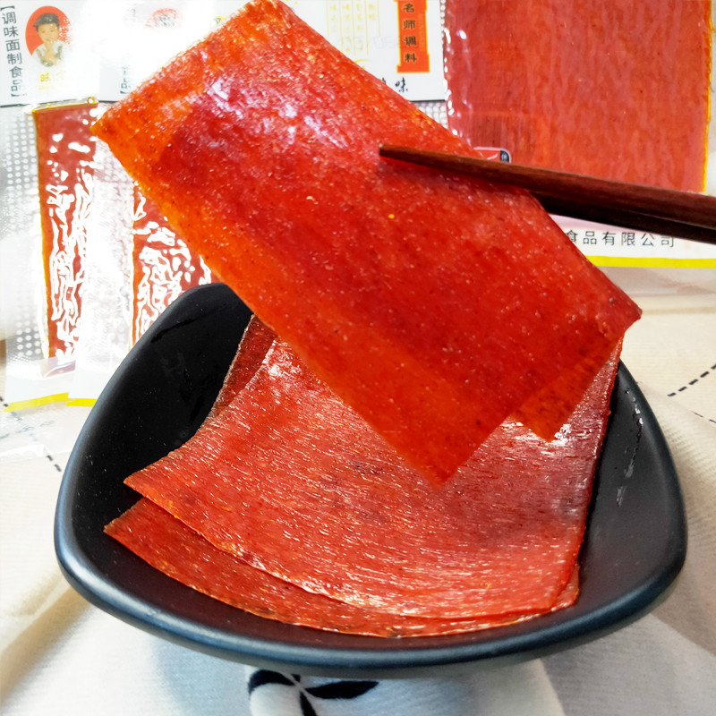 旺宝辣片8090后怀旧零食酱板鸭味辣片辣条调味面制办公室休闲小吃