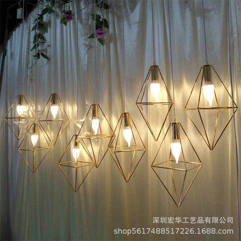 热销新款婚庆道具几何钻石吊灯铁艺电镀婚礼舞台吊顶装饰场地布置