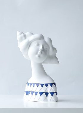 北欧格瑞人偶女孩辛创意娜摆件客厅卧室儿童房样板间售楼处装饰品