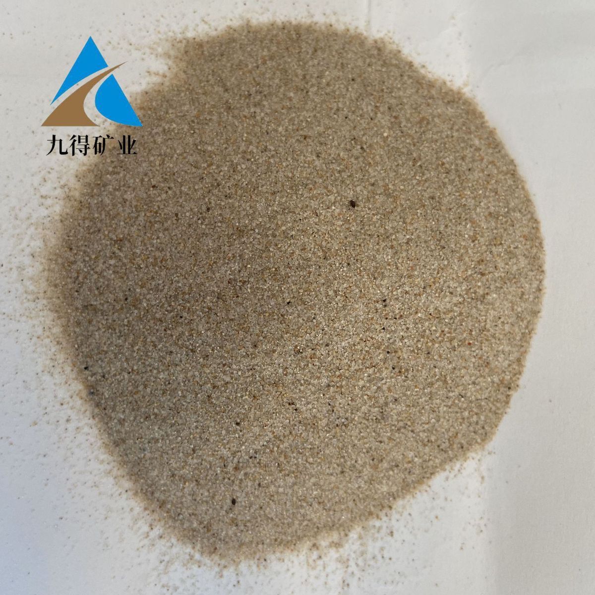 热销供应圆造景用海滩砂沙漠沙覆膜砂自流平用圆粒砂质感微景观粒