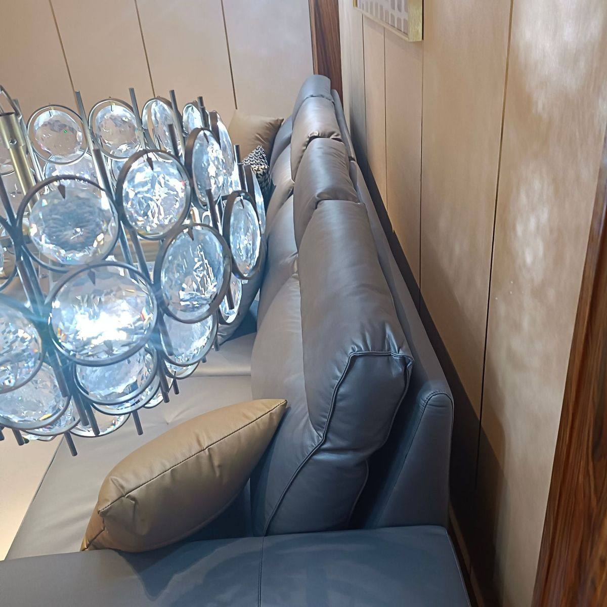 热销意式现代猫抓布科技布四人位小户型沙发科技皮乳胶坐垫直排沙