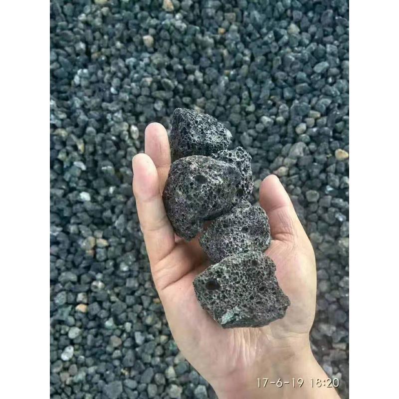 供应火山岩假山造景多肉种植火山岩红色火山岩滤料多规格