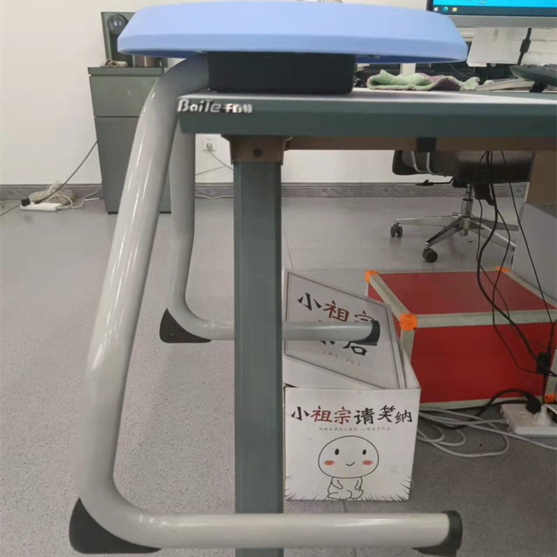 功能教室实验室塑钢小圆凳 四脚化验室升降凳 悬挂凳 鱼眼管凳