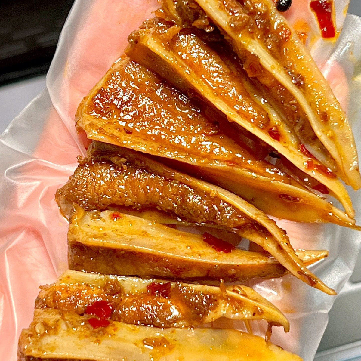 新货冷吃三角骨辣咻咻三角鸡脆骨开袋即食麻辣五香鸡胸肉软骨脆骨