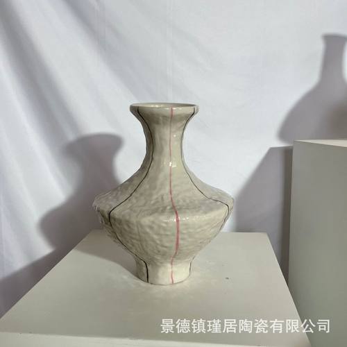 热销新款手作创意陶瓷花瓶异型颜手绘色釉线条轻奢风花器台面摆件