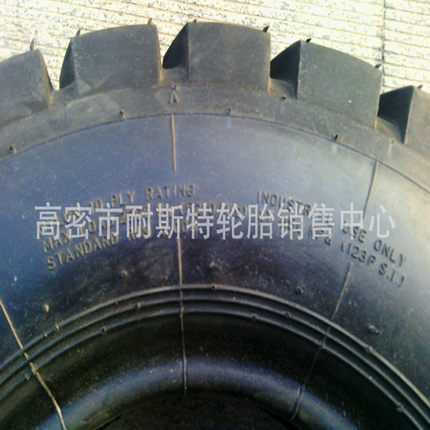 热销充气叉车胎700-921*8-96.50-1023*9-10充气轮胎