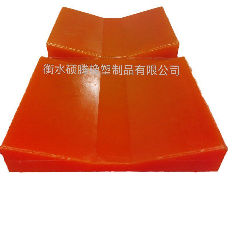 橡胶鞍座运输垫板钢垫板卷聚氨酯垫板钢卷铝卷固定鞍座图片