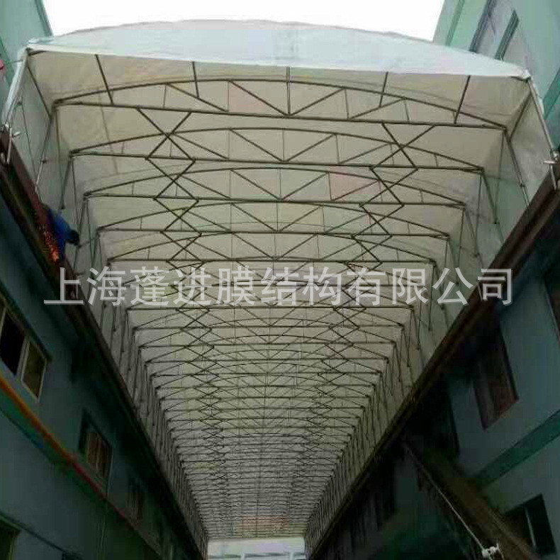 热销安装电动轨道篷工厂院子通道自动伸缩雨蓬户外推拉仓库雨棚