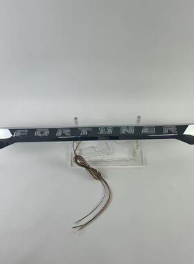 适用于Toyota Fortuner奔跑者者12-15款FortunerLED贯穿灯尾灯