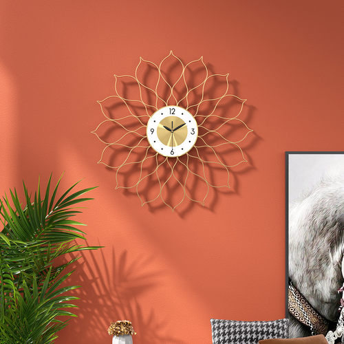 热销异形挂钟表客厅家用创意时尚卧室个性艺术静音壁挂装饰钟现代