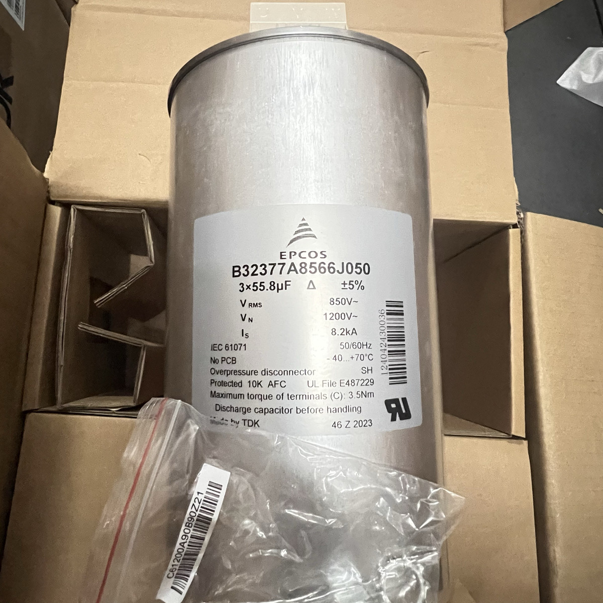 B32377a8566j050 epcos 三相电容器 B32376s7756j050 850v56uf