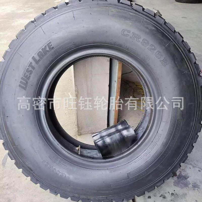 热销供应威狮吊车轮胎1200R24起重机轮胎18层级CR926325/95R24