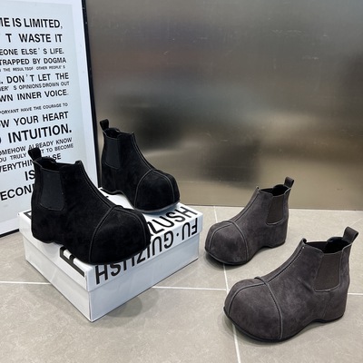 日本offcat卡皮巴拉厚底内增高短靴女鞋2025新款磨砂皮圆头套筒及