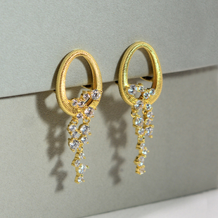 星河闪耀高级感螺旋无痛耳夹女无耳洞耳环设计秋冬老钱风新款 B206