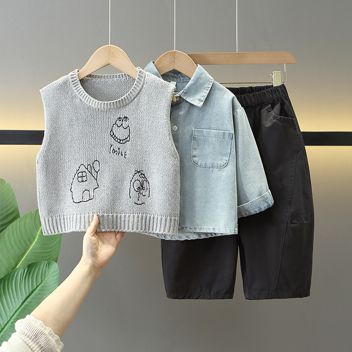 男童套装春秋季儿童牛仔衬衫三件套2026新款卡通宝宝针织毛线马甲,童装/婴儿装/亲子装,套装,淘宝优惠券,粉丝福利购,淘宝优惠卷