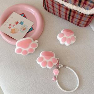 软萌植绒白色猫爪适用苹果airpodspro3代蓝牙耳机套airpods4降噪版新三代pro2软壳硅胶新款pro3苹果4代耳机壳