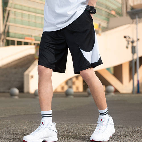 Nike耐克速干冰丝短裤大