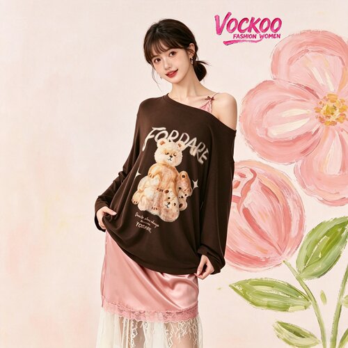 VOCKOO同款2026秋百搭时尚宽松解构斜肩手绘感小熊两件式连衣裙女