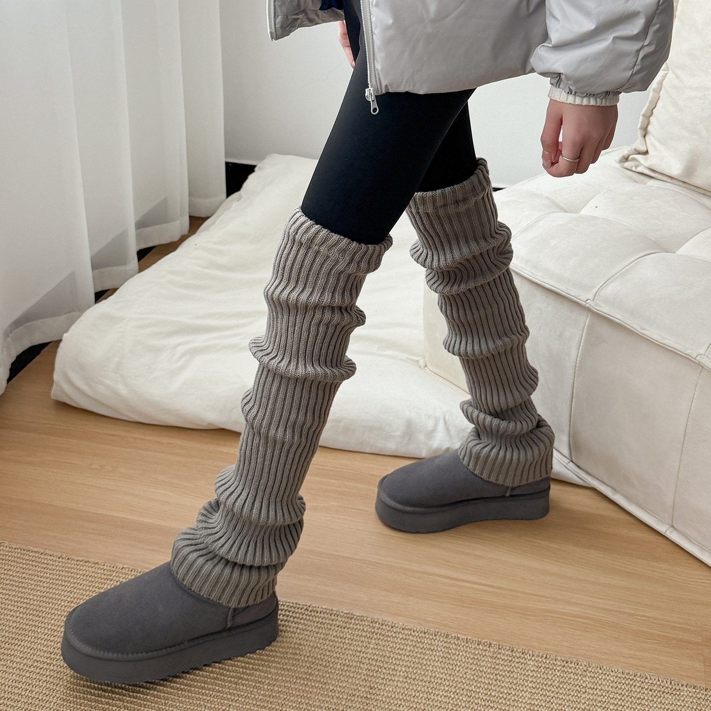 灰色袜套女过膝袜长筒袜配雪地靴