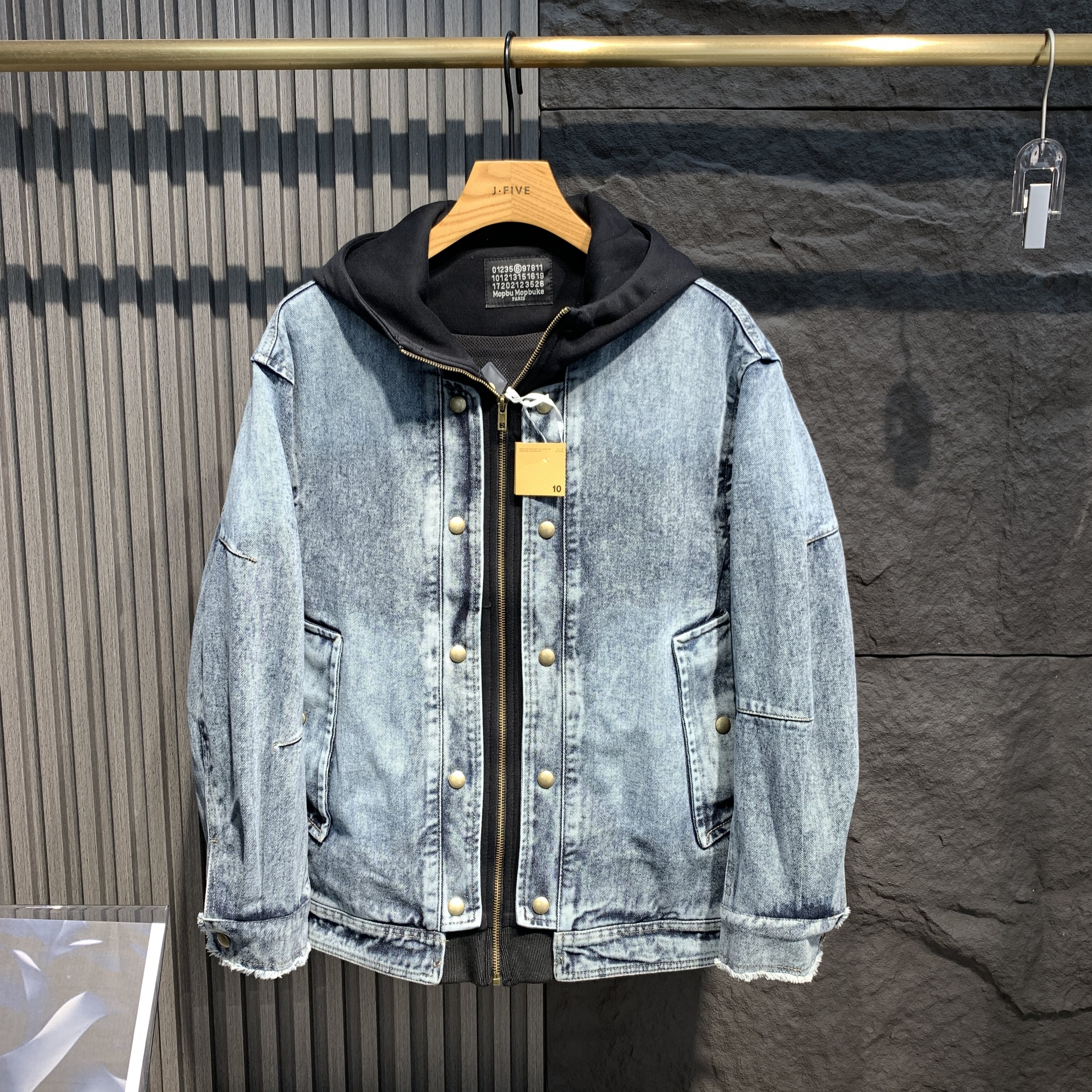 潮流时尚痞帅连帽牛仔外套男青年宽松百搭假两件拼接夹克春季新款,男装,牛仔外套,淘宝优惠券,粉丝福利购,淘宝优惠卷