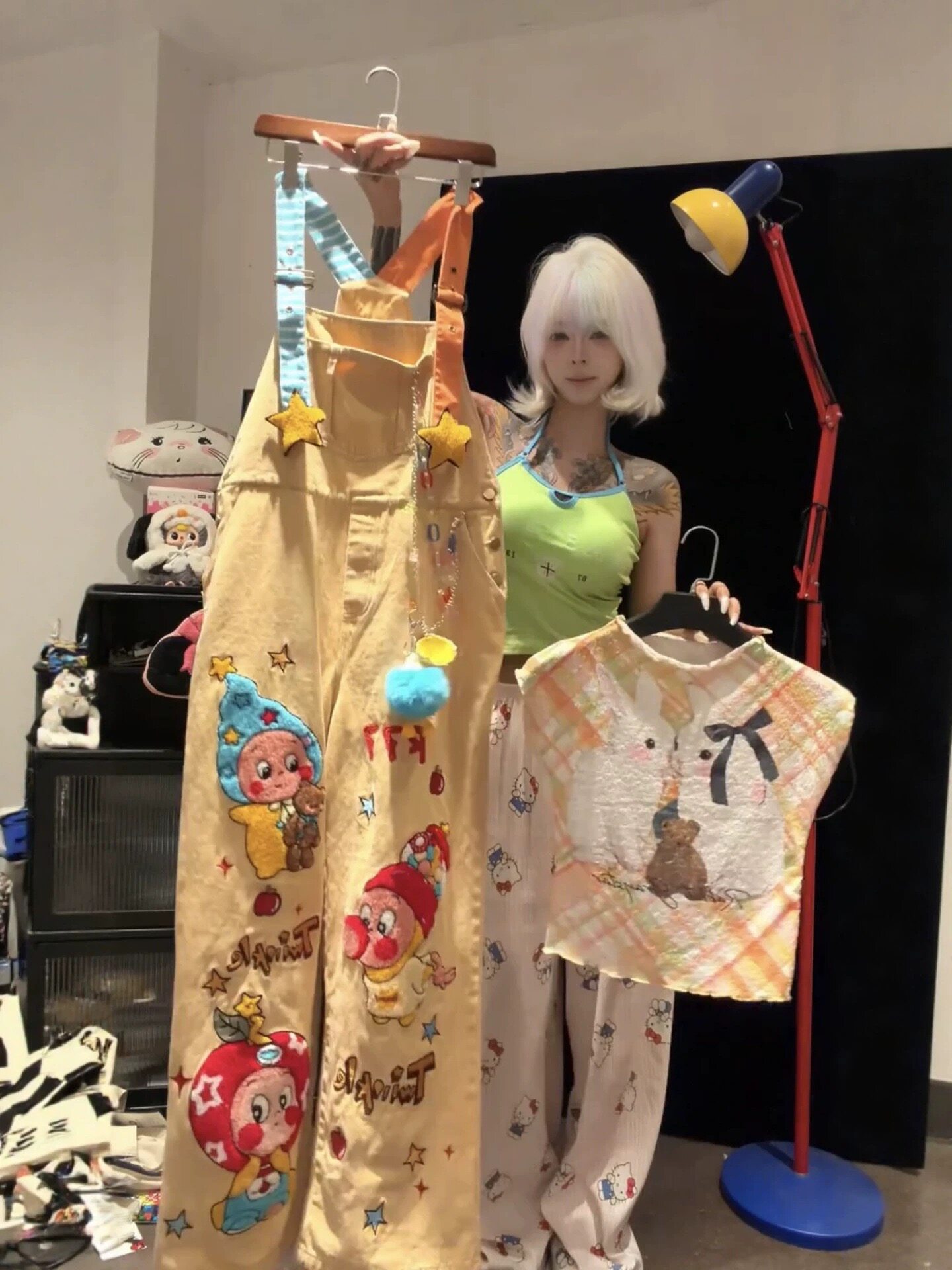 原创设计可爱卡通刺绣背带裤女宽连体衣/裤
